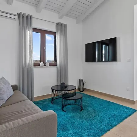 Hardy By Maison d'hôtes Frata