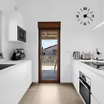 Hardy By 4* Frata