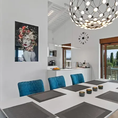 Hardy Guest house Frata
