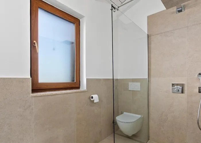 Hardy By Gasthuis Frata